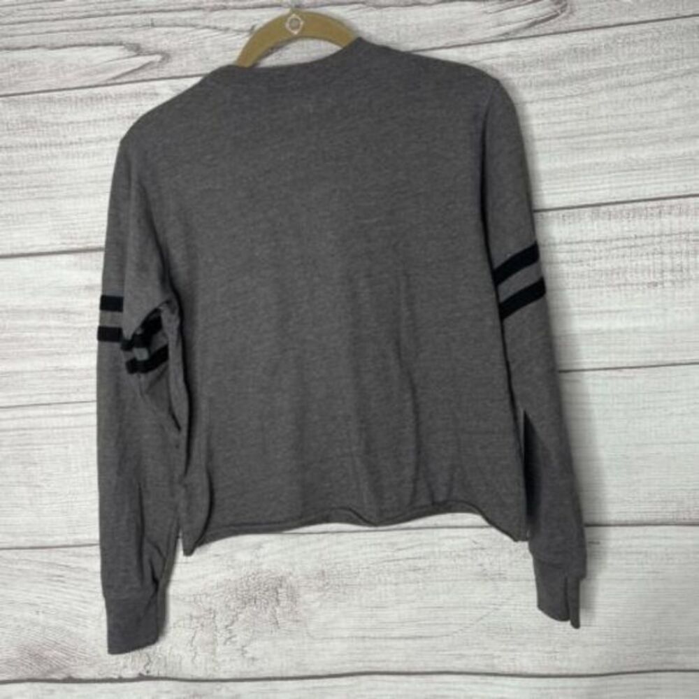 Disney Women's Gray Embroidered Minnie Mouse Cropped Tee Size XS - Picture 2 of 4